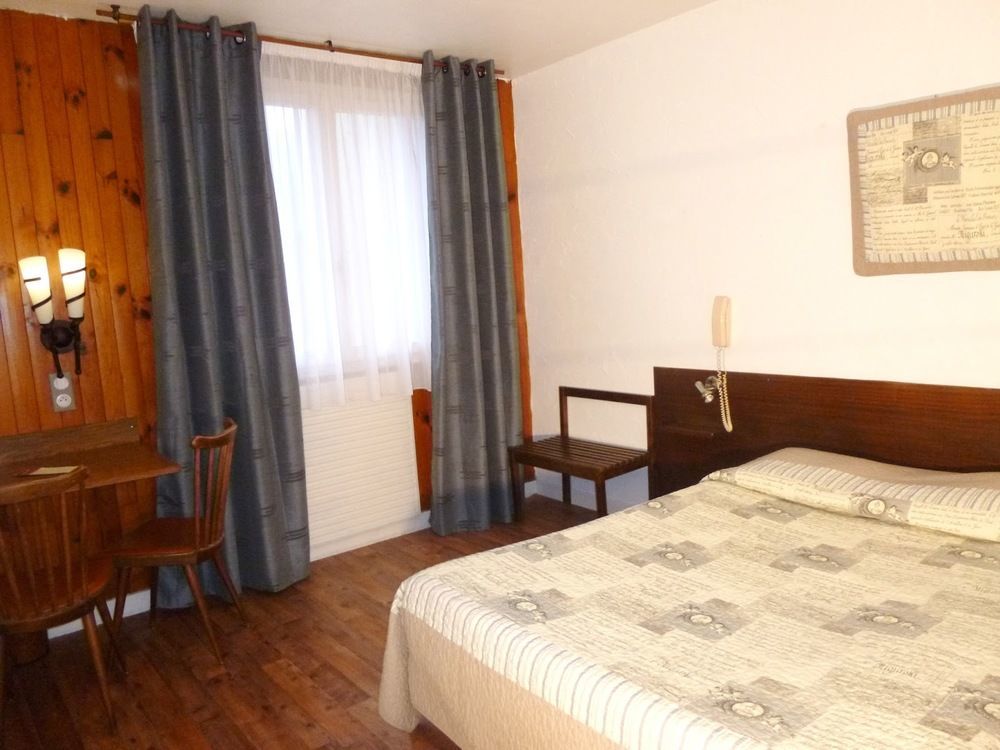 Auberge De Costaroche 알베르빌 외부 사진