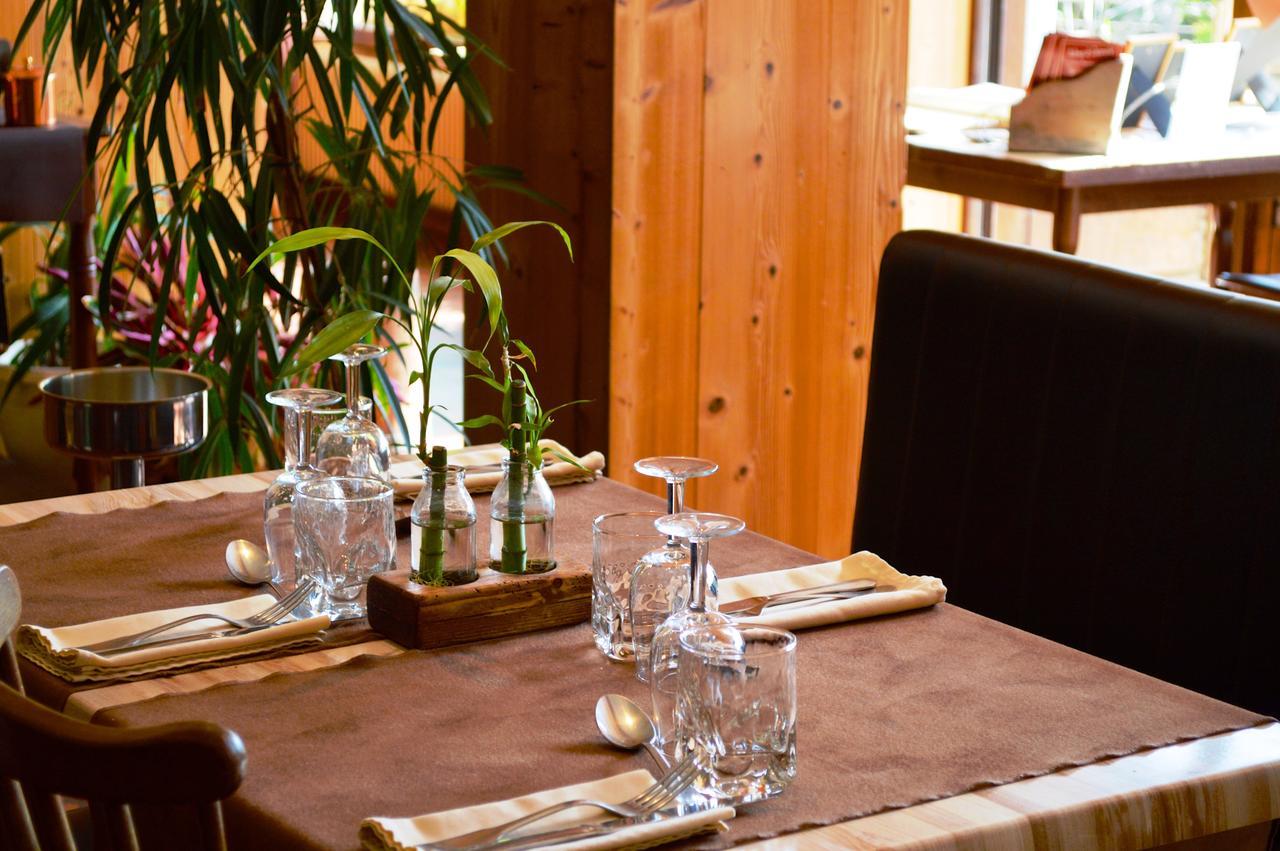 Auberge De Costaroche 알베르빌 외부 사진
