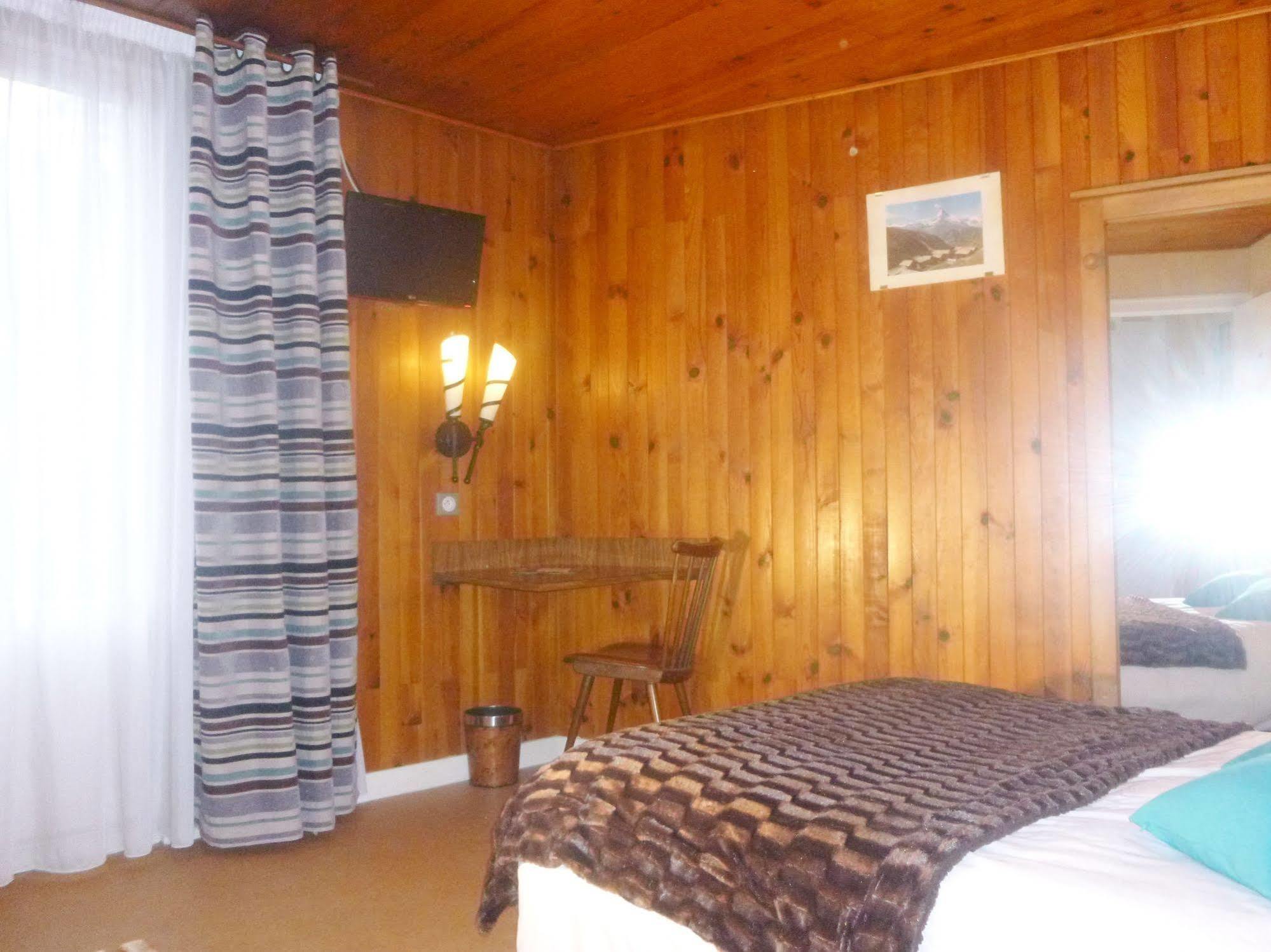 Auberge De Costaroche 알베르빌 외부 사진